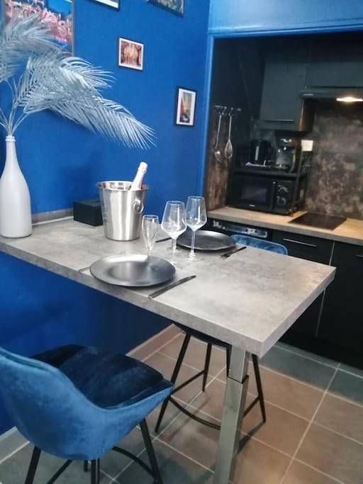 Gîte pour 2 personnes, avec jacuzzi et sauna dans Office De Tourisme De Troyes - 2