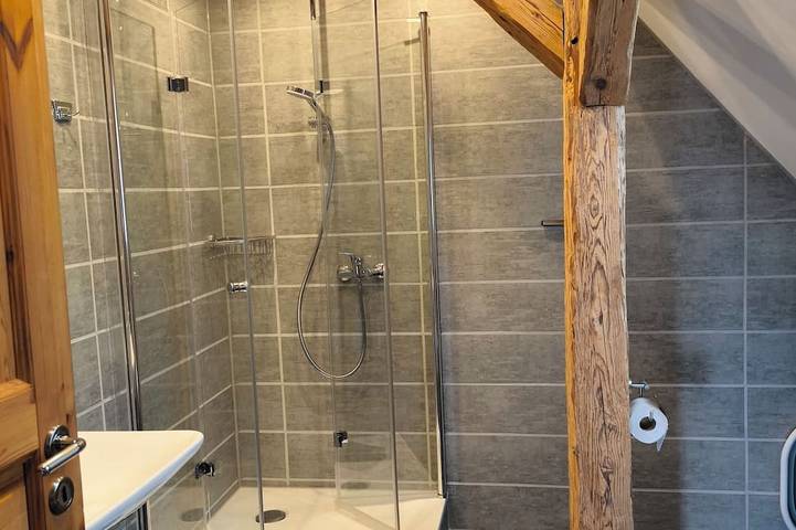Ganze Wohnung, Bo'Seeanna Ii: Dg-Maisonette-Ferienwohnung: verwinkelt und gemütlich (43qm) in Singen, Hegau