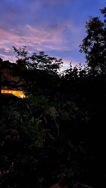 La cabane des amoureux du jardin in Barjols, Région de Brignoles