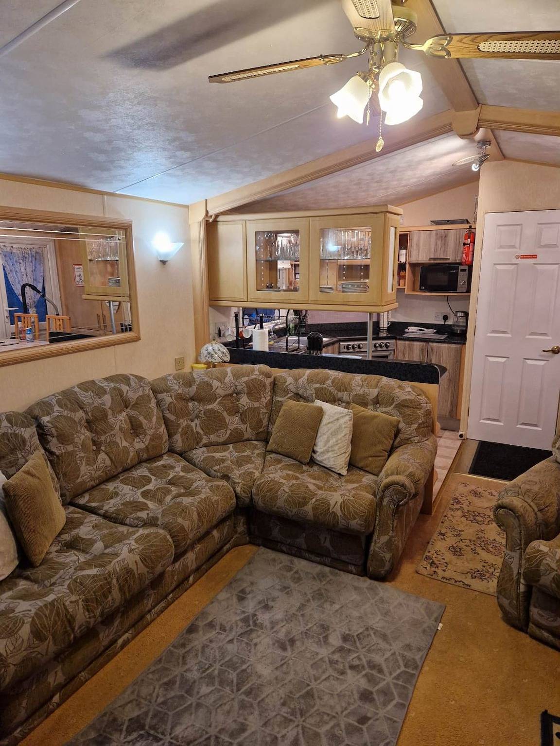 Entire holiday apartment, Discover comfort home from home 8-birth Caravan in Ingoldmells, Lincolnshire