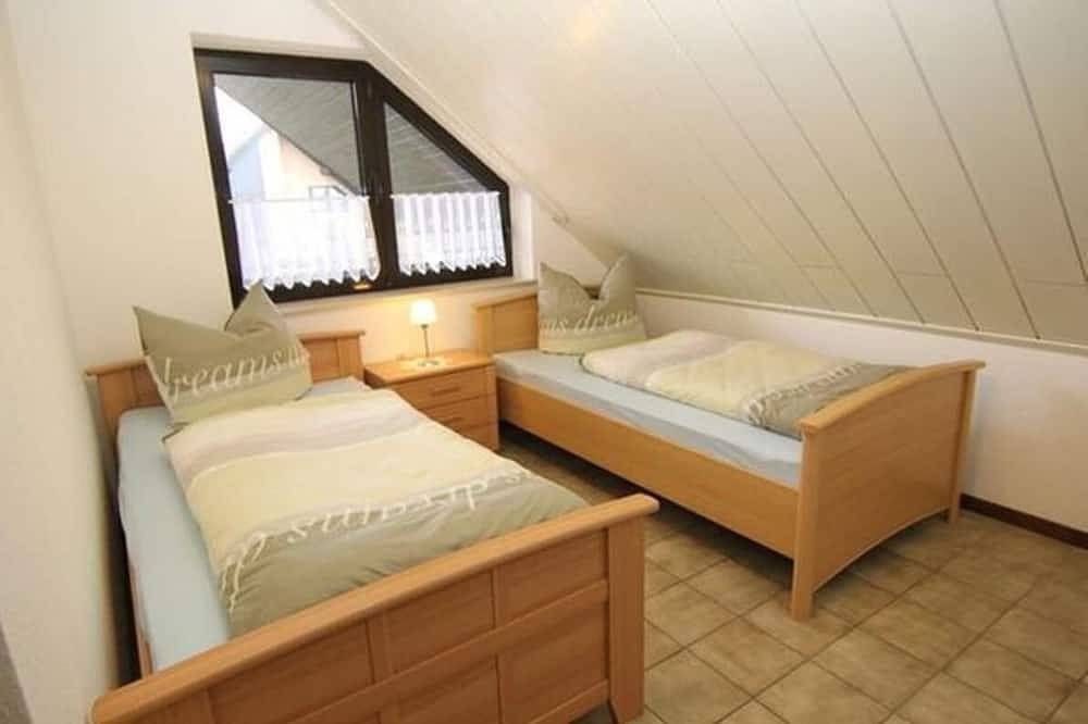 Entire apartment, Holiday Apartment in Sterkrade-Nord in Oberhausen, Ruhr district