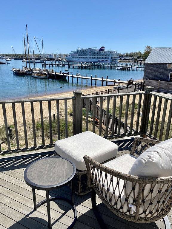 Lake House for 2 Guests in Tisbury, Martha's Vineyard