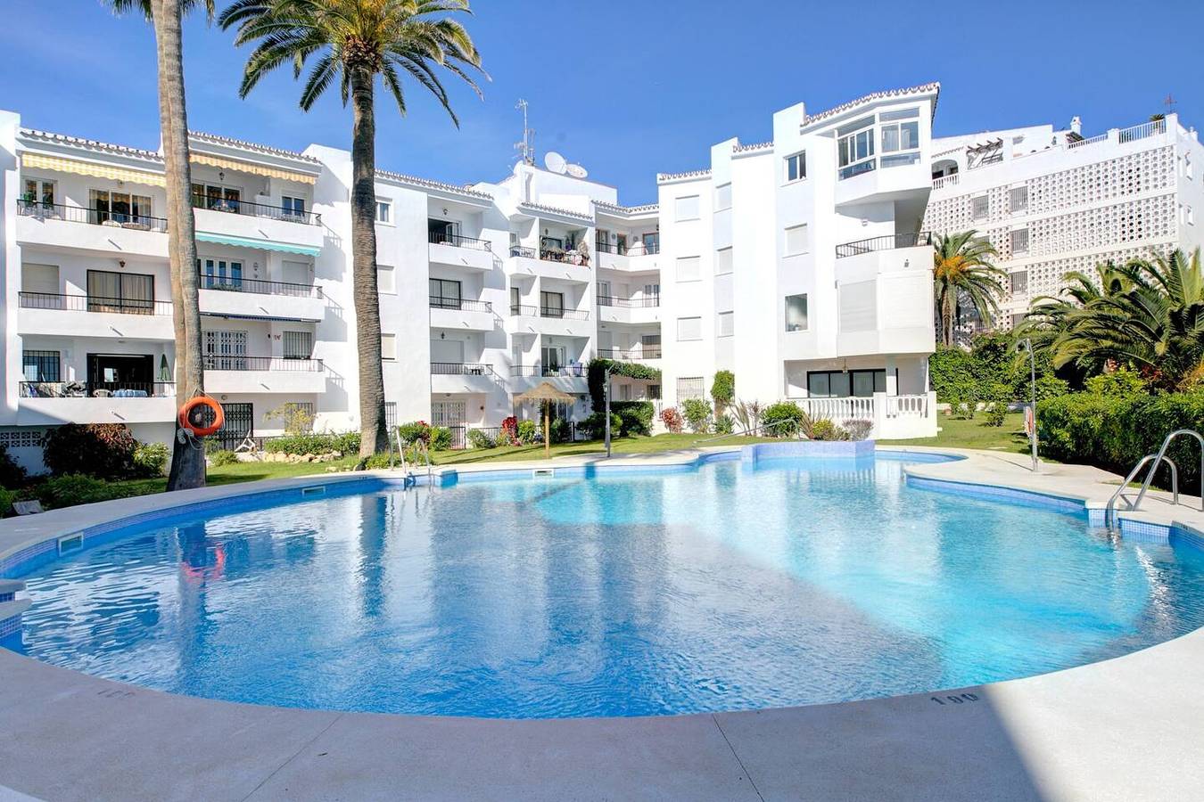Hel leilighet, Ferieleilighet for 4 personer med badebasseng in Nerja Centre, Nerja