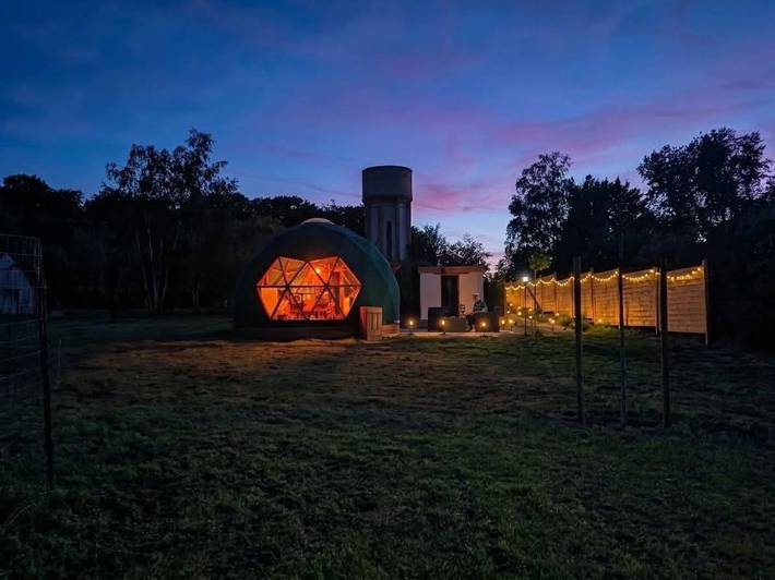 Tente pour 2 personnes, avec terrasse ainsi que vue et jardin dans le Jura - 3