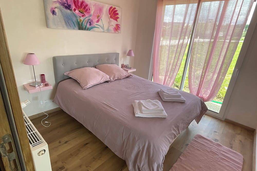 Maison Contemporaine Lumineuse, Conviviale Proche mer et de Toutes Commodités in Plestin-les-Grèves, Ceinture Dorée