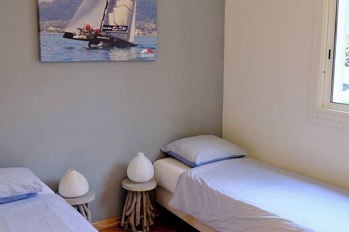 Location de vacances pour 6 personnes, avec jardin et balcon dans Plage de l'Almanarre - 2