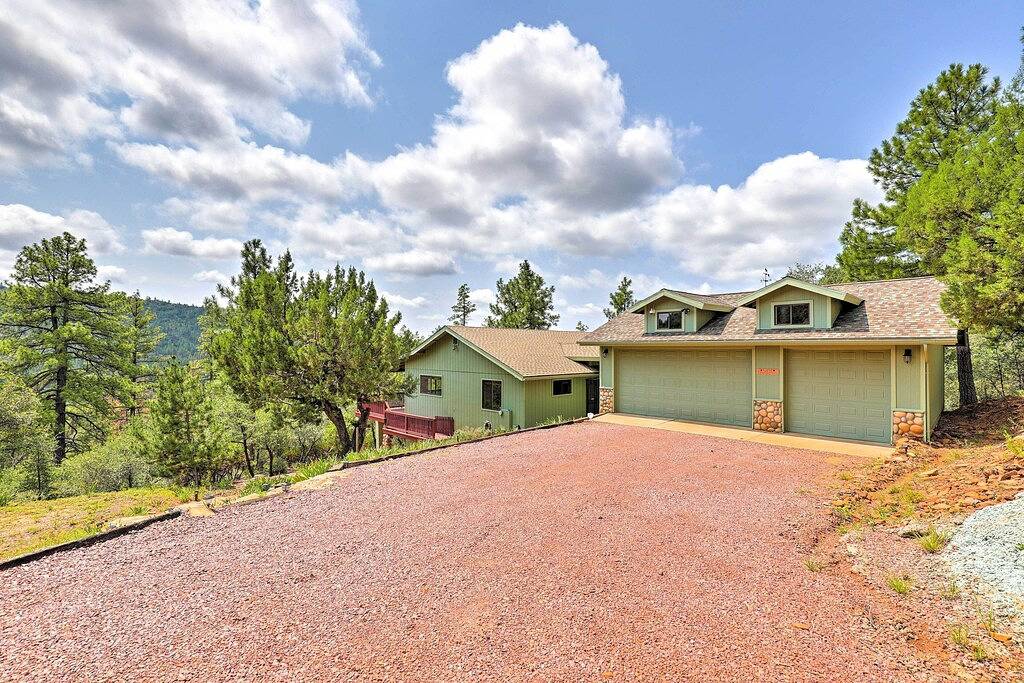 Strawberry Hideaway in the Pines w/ Hot Tub! in Strawberry, Coconino Nationalwald