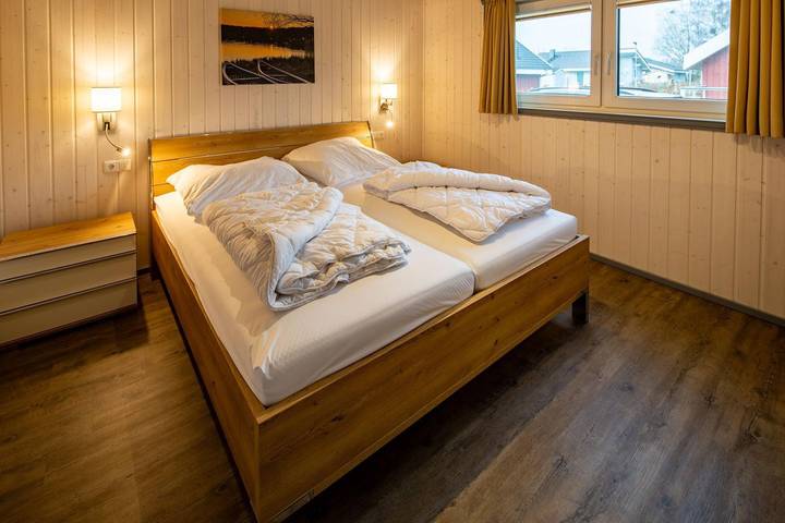 Ferienhaus für 8 Personen, mit Balkon und Whirlpool sowie Terrasse und Garten in Mirow - 3