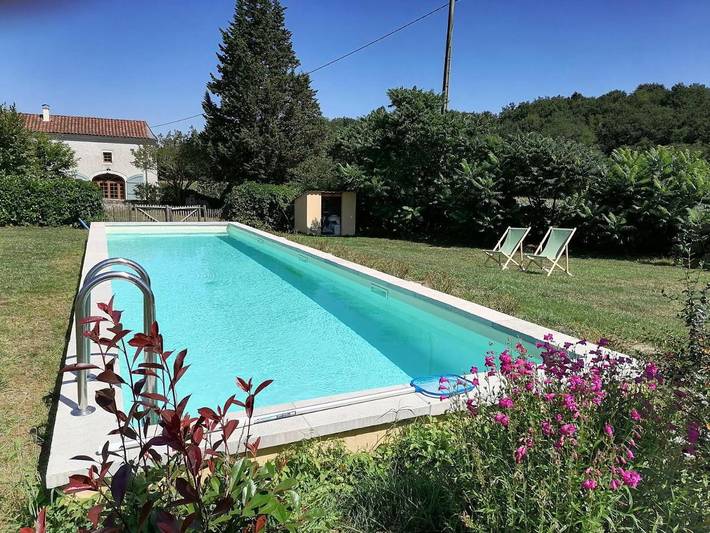 Location de vacances pour 6 personnes, avec Terrasse et Piscine à Ozenx-Montestrucq