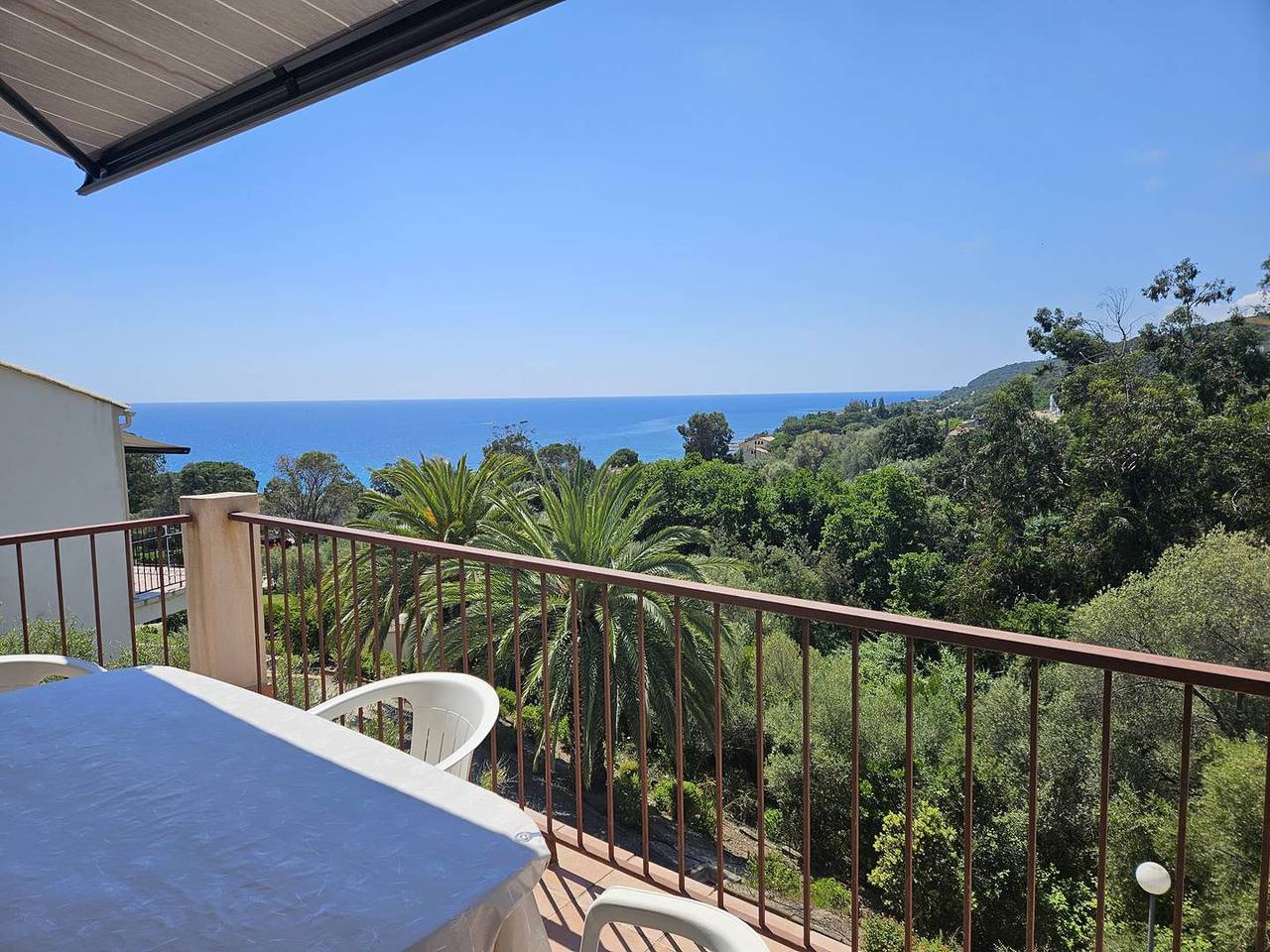 Apartamento entero, Me Cardellini 30 - Piscina En Residencia - paseo de la playa in Sari-Solenzara, Distrito de Sartène