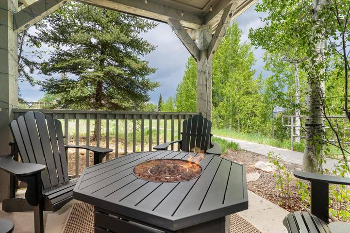 Gîte pour 4 personnes, avec terrasse et jacuzzi, adapté aux familles à Granby - 4