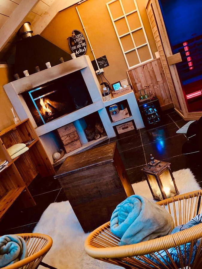 Chambre d’hôte pour 4 personnes, avec sauna ainsi que jardin et jacuzzi au Province de Luxembourg - 2