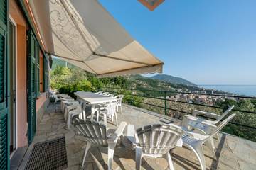 Villa Con Piscina per 20 Persone in Recco, Provincia di Genova, Foto 1