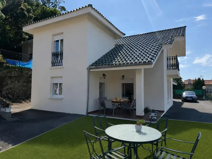 Ferienhaus für 8 Personen, mit Garten und Terrasse - 1