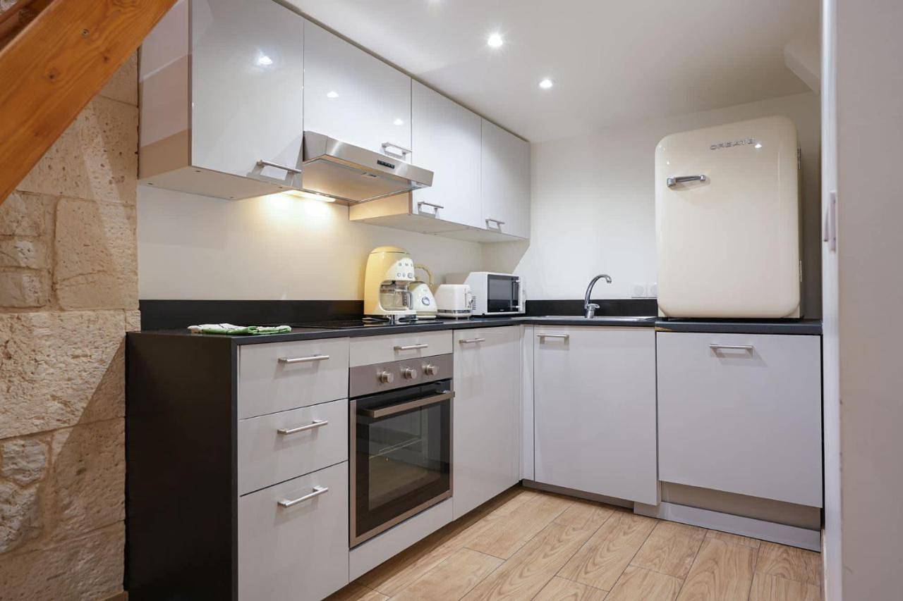 Appartement entier, Loft 2 Br Marais, Notre Dame Ac by Lcc Agency in Paris 4e Arrondissement, Paris