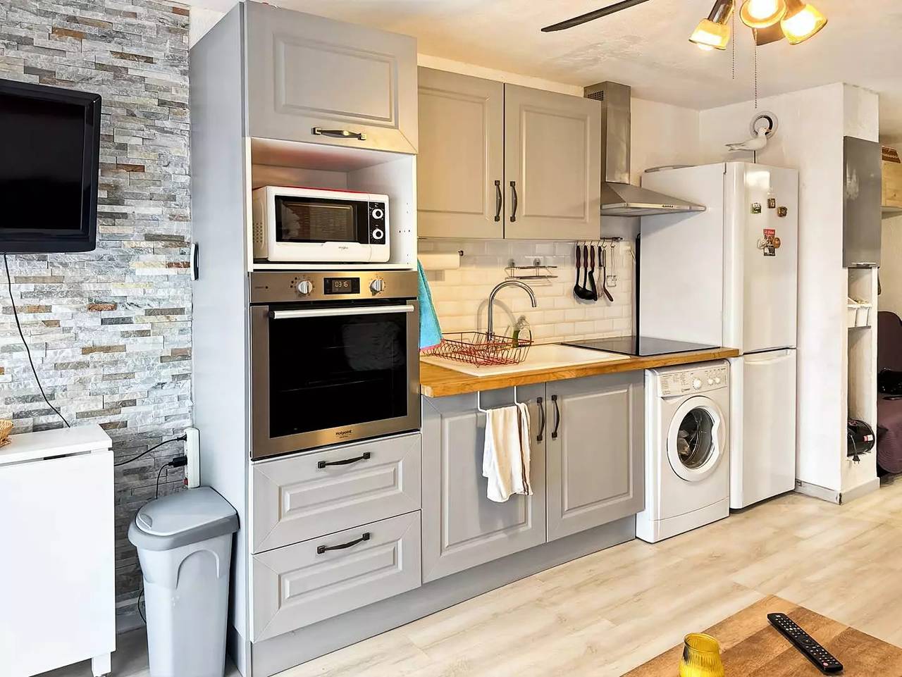 Entire studio, Studio 4 beds in residence with swimming pool in Le Grau-du-Roi, Côte d'Améthyste