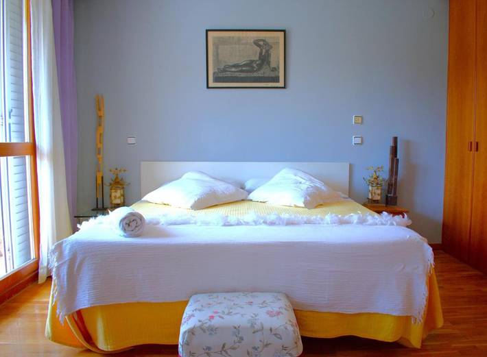 Apartamento para 6 personas, con jardín y vistas, Se admiten mascotas en Estella