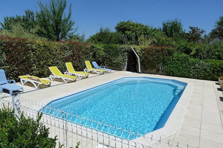 Gîte pour 6 personnes, avec jardin et terrasse à Saint-Amant-de-Bonnieure