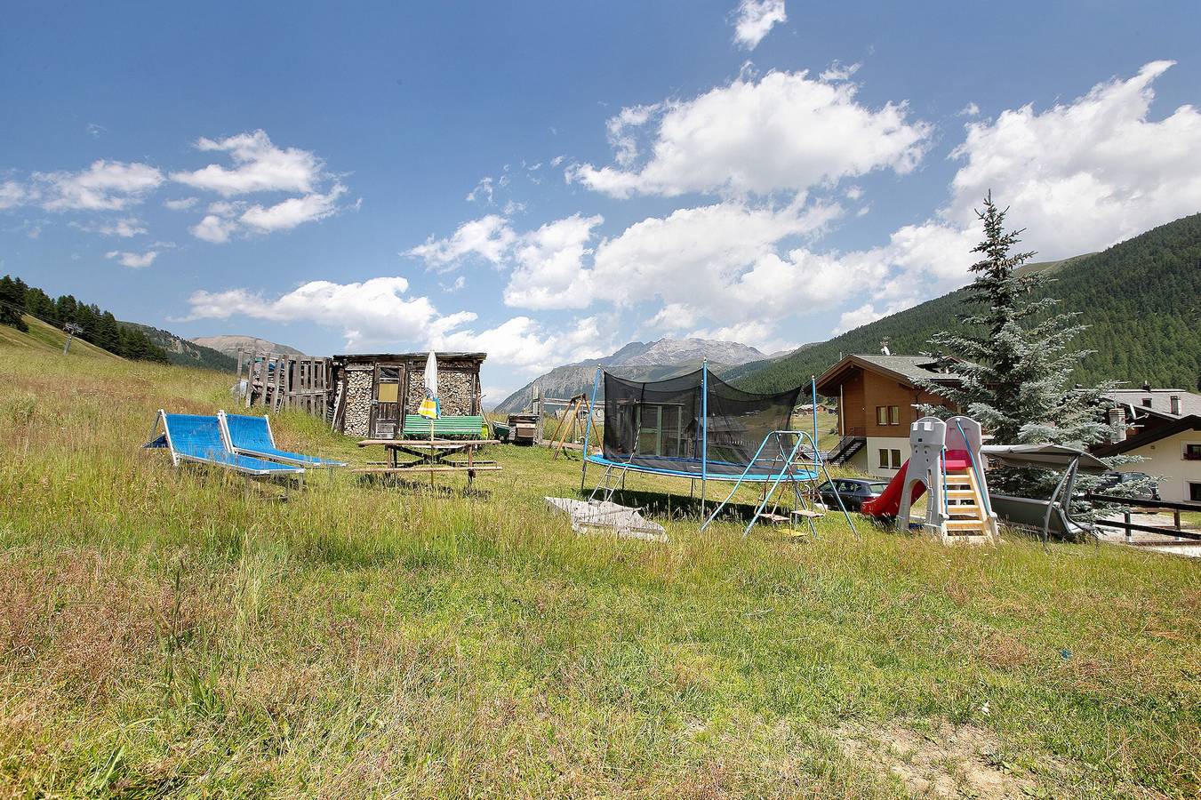 Apartamento entero, Apartamento "Bormetti Paolo" con vistas a la montaña, jardín compartido y Wi-Fi in Livigno, Valtellina