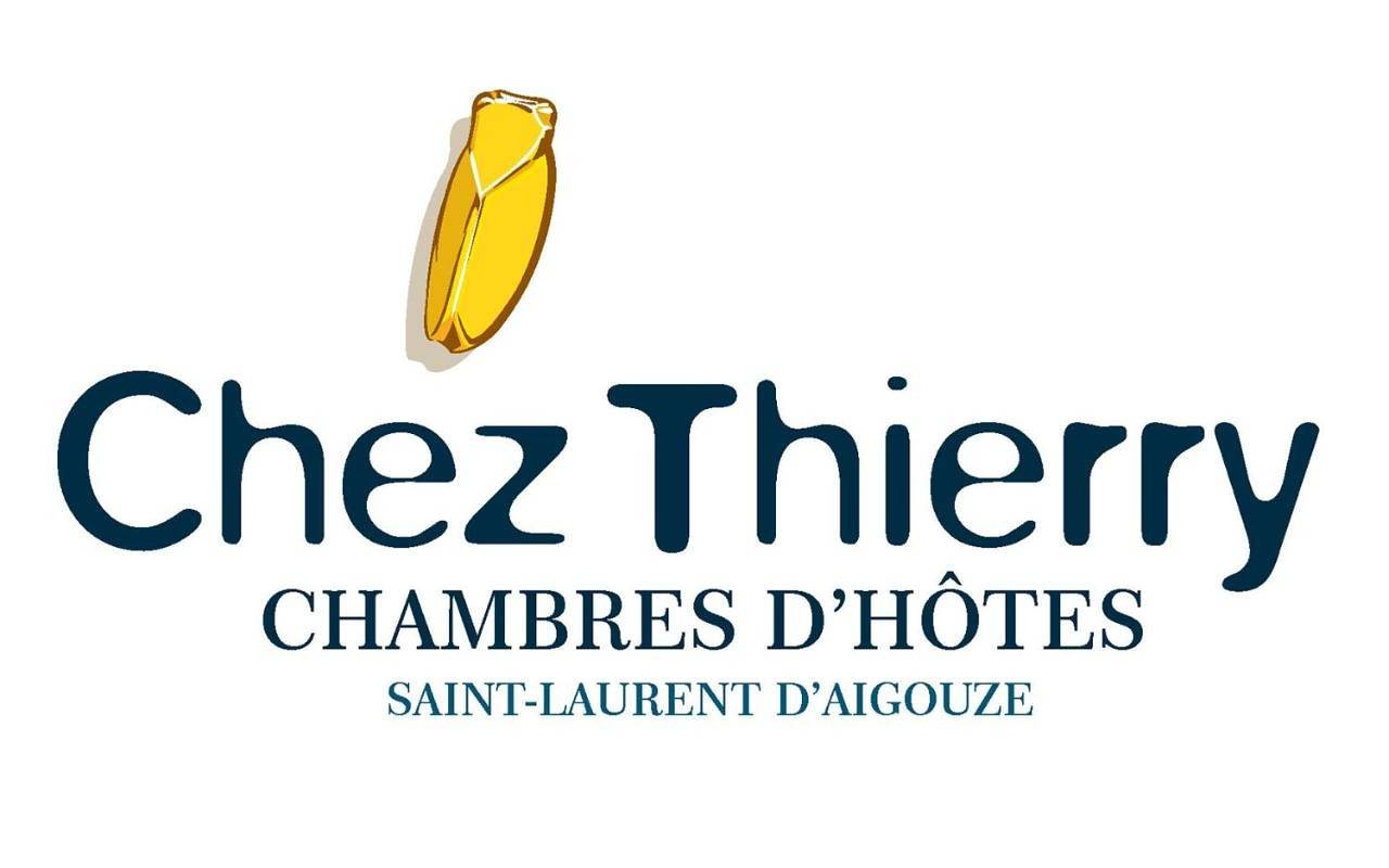 Double Room with Terrace in Saint-Laurent-d'Aigouze, Côte méditerranéenne (France)