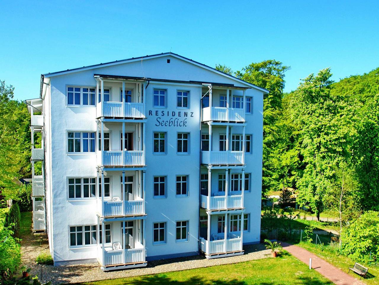 Ganze Ferienwohnung, Residenz Seeblick 16 mit seitlichen Ostseeblick in Sellin, Rügen