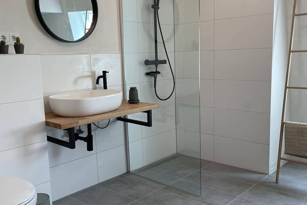 Ganze Wohnung, Schönes Apartment auf idyllischem Weingut - 5 Min. vom Rhein entfernt in Nierstein, Rheinhessen