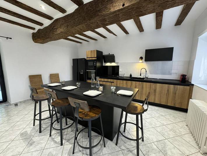 Location de vacances pour 7 personnes, avec jardin à Mansigné - 3