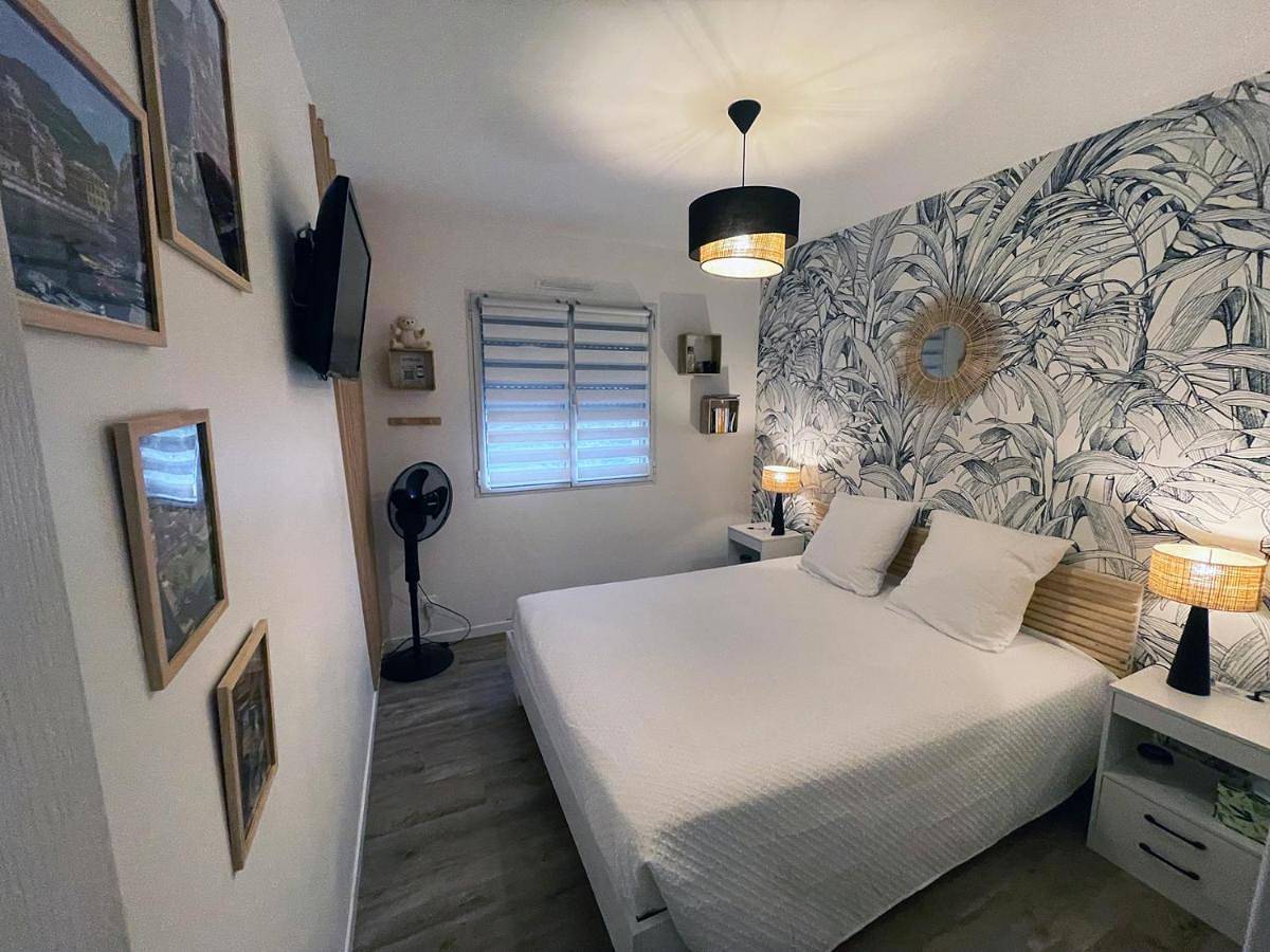"Maison de la sèvre" - 1 chambre d'hôte moderne dans notre maison au calme à 15mn du Puy du Fou in Mortagne-sur-Sèvre, Région de La Roche-sur-Yon
