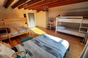 Location De Vacances pour 10 Personnes dans Les Epesses, Région de La Roche-sur-Yon, Photo 2