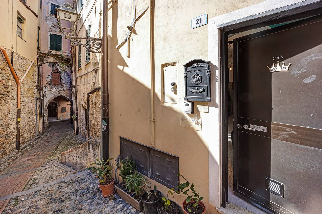 Casa Vacanze 'Domus Regina Elena' con Vista Città, Wi-Fi e Aria Condizionata in Sanremo, Comune di Sanremo