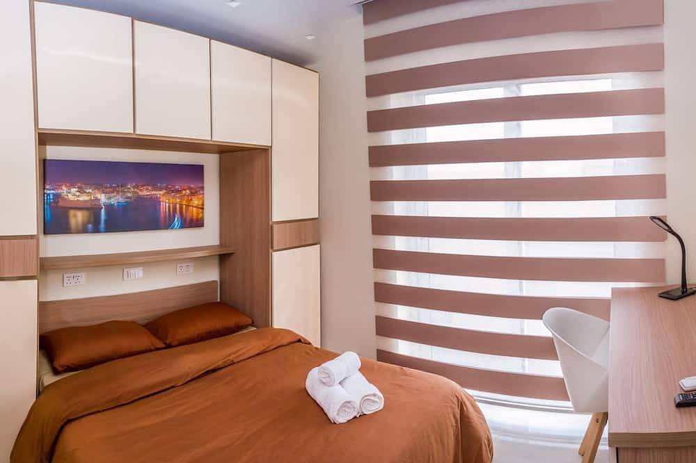 Entire apartment, Brand new luxurious sea front apartment in Xghajra, Malta Island
