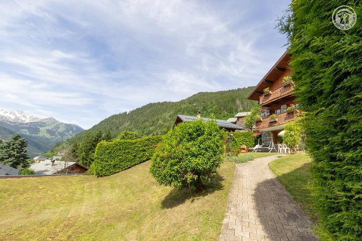 Gîte pour 3 personnes, avec jardin à Champagny-en-Vanoise - 2