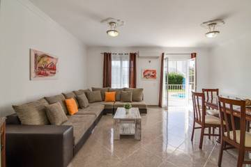 Villa pour 10 Personnes dans Olhos de Água, Algarve, Photo 3