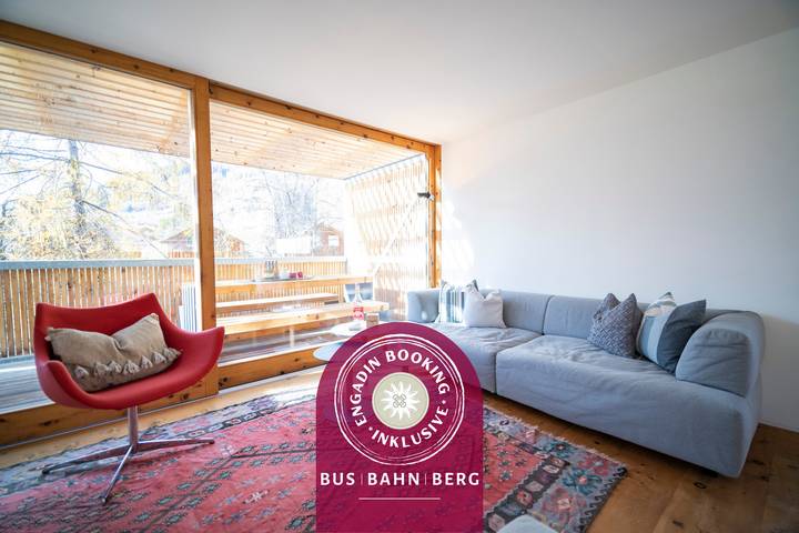 Ferienhaus für 6 Personen, mit Balkon im Engadin