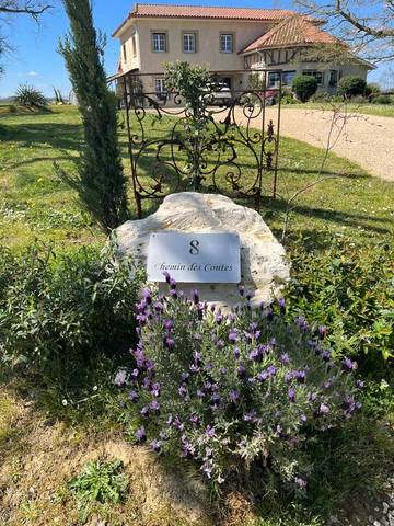 Gîte pour 6 personnes, avec jardin et jacuzzi à Madiran