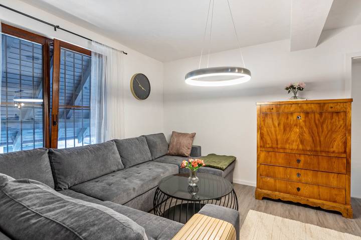 Entire apartment, 'Black Forest Loft Königsfeld' with Wi-Fi in Königsfeld im Schwarzwald, Central Black Forest