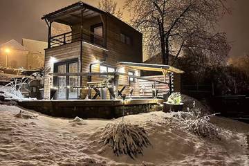 Chalet pour 4 personnes, avec jacuzzi et jardin ainsi que sauna et balcon dans les Vosges