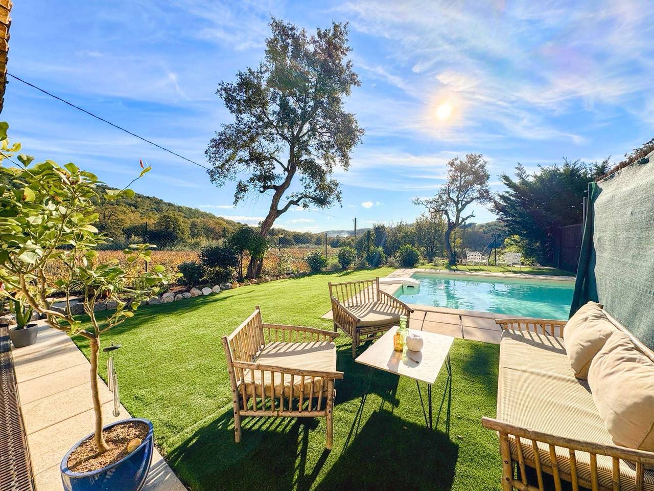 Ganze Ferienwohnung, Doppelhaushälfte mit Pool – 3 Schlafzimmer in Grimaud, Mittelmeerküste (Frankreich)