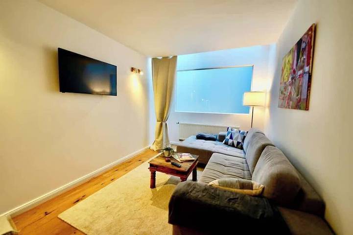 Ferienwohnung für 8 Personen in Köln