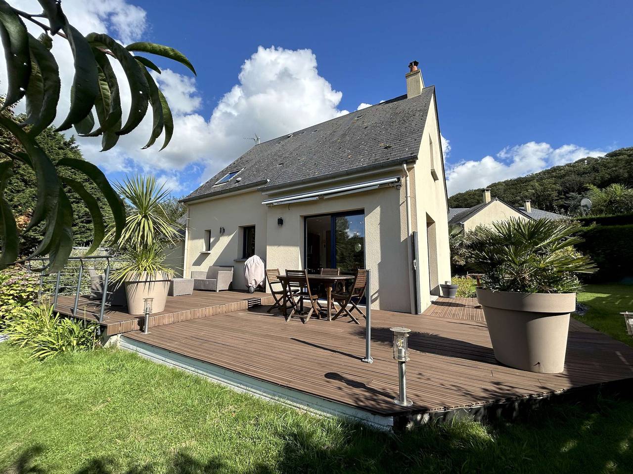 Maison calme, proche tennis, 3 chambres, terrasse, Wi-Fi, parking in Jullouville, Côte de la Déroute