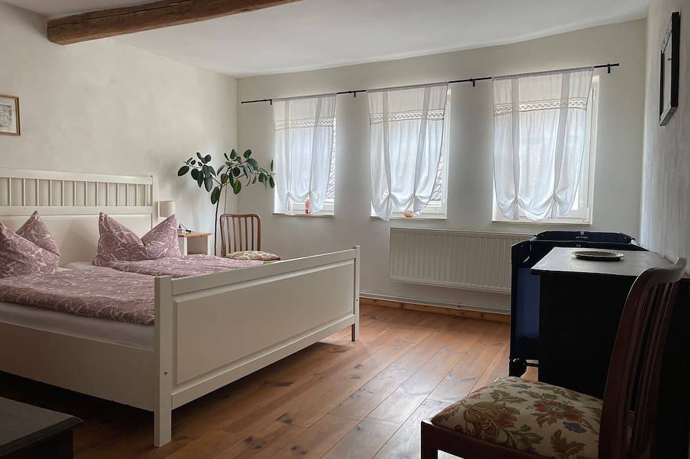 Ganze Wohnung, Gemütliche ruhige Ferienwohnung, zentral gelegen, bis 6 Personen, 106 m² in Bad Frankenhausen, Region Kyffhäuser