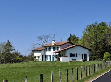Chambre d’hôte pour 2 personnes, avec jardin à Villefranque