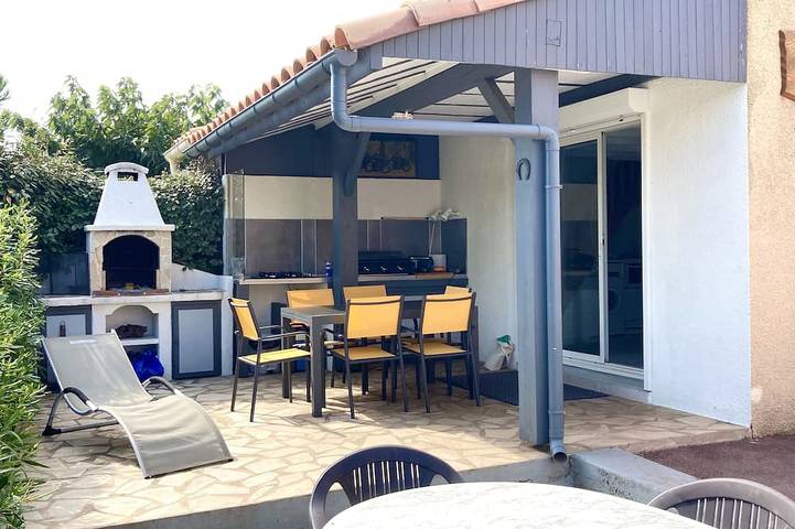 Gîte pour 4 personnes, avec Piscine