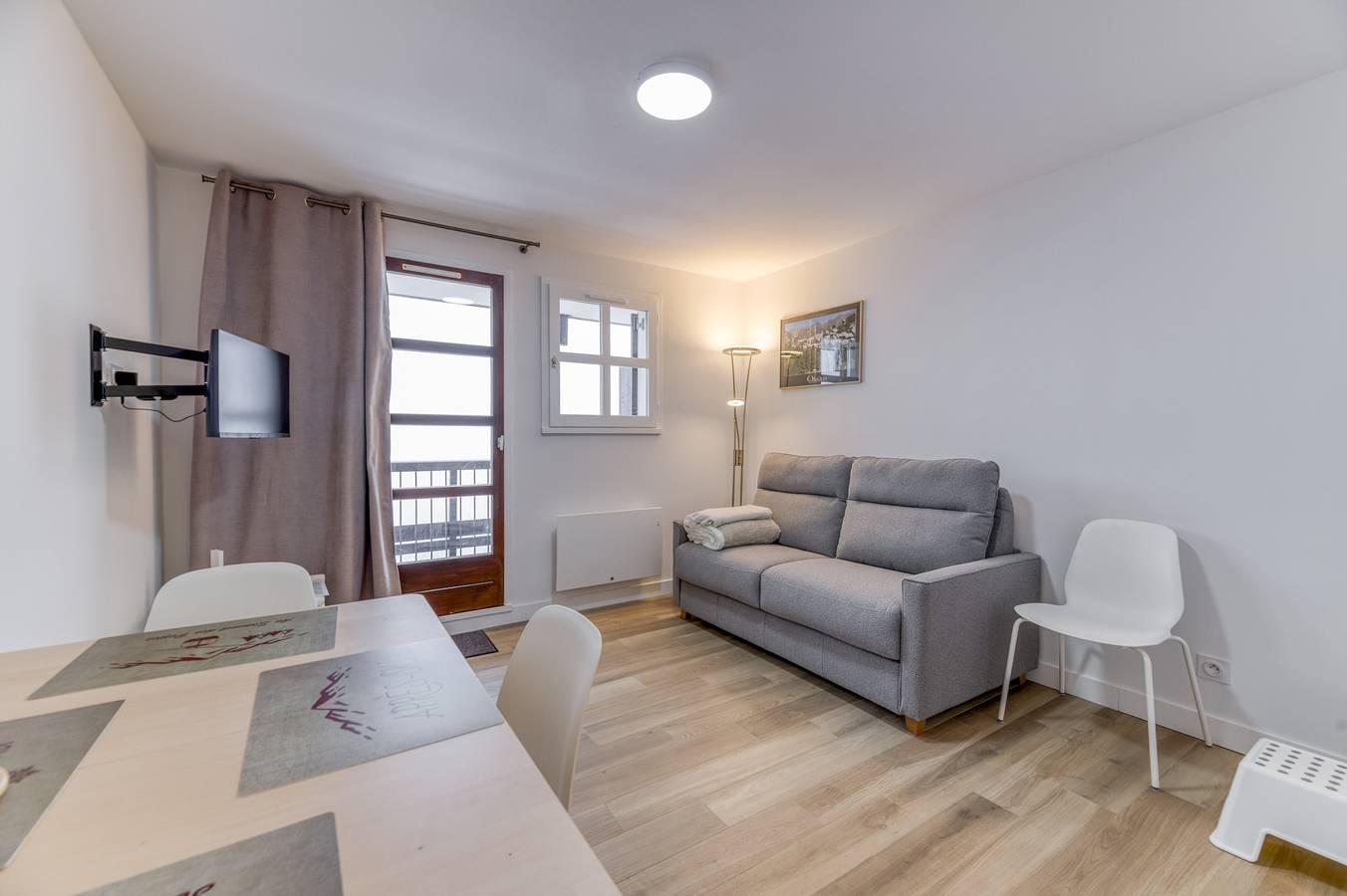 Ganzes Studio, Ferienwohnung 'Bel Rénové Les Granges 26' mit Bergblick, Balkon und Wi-Fi in Villard-Reculas, Nationalpark Écrins