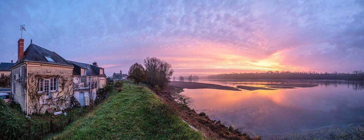 Gästezimmer „Le Balcon De Loire - Safran“ mit außergewöhnlichem Blick auf die Loire in La Chapelle-sur-Loire, Loire-Tal