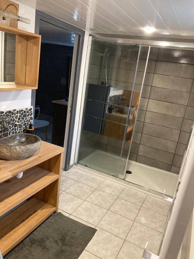 Appartement entier, Apparemment f1 in Frouard, Région de Nancy