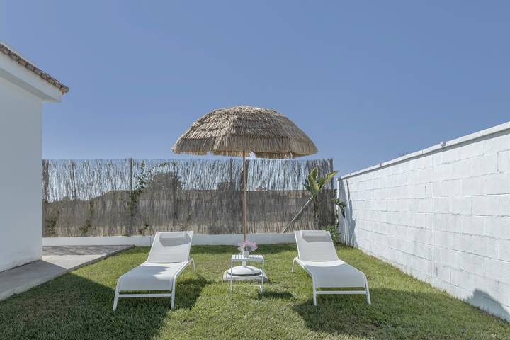 Landhaus 'Noah' mit privatem Pool, Parkplatz für 2 Autos, privater Terrasse und WLAN in Conil de la Frontera, Costa de la Luz