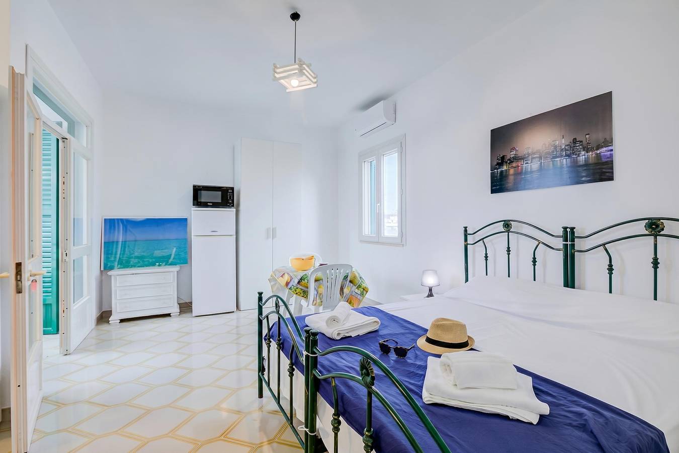 Entire apartment, Monolocale del Mare 400 meters from beach in Porto Cesareo, Gulf of Taranto