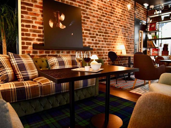 Hôtel pour 4 personnes, avec terrasse et vue