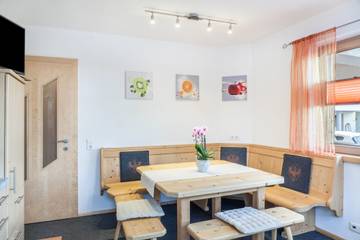 Ferienwohnung für 6 Personen in Fügen, Ski-Optimal Hochzillertal, Bild 3